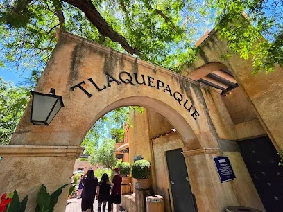 Tlaquepaque Arts & Shopping Village